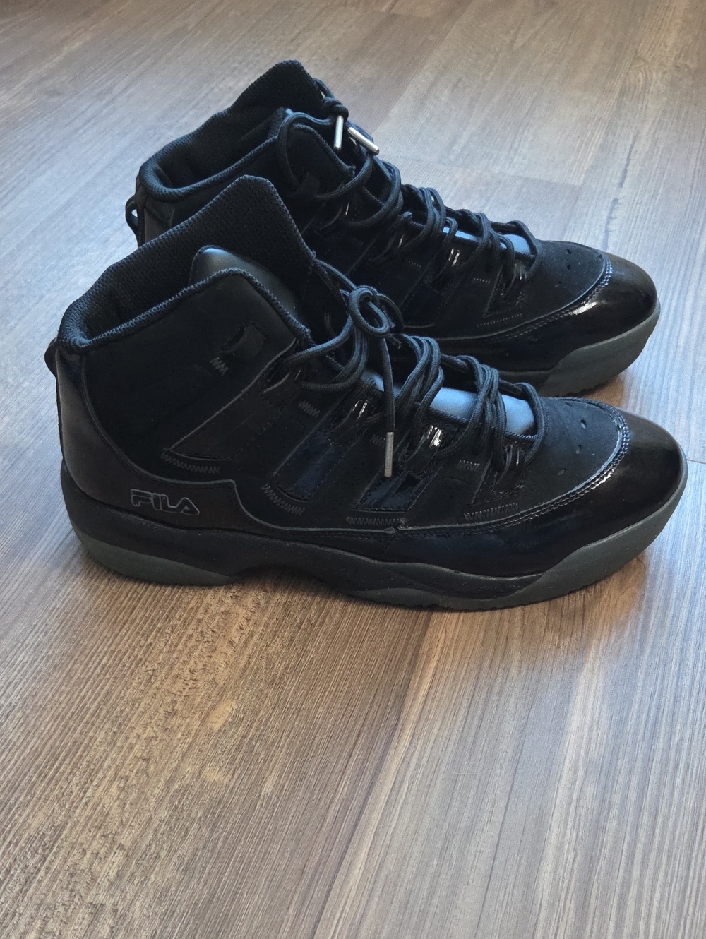 FILA Men's Black High-Top Sneakers